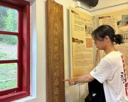 【🌇 想像中的東涌？🌇 】培訓中段，一班參加組織者培訓的學員來到東涌為各自的社區意念進行考察，開始前各人分對東涌的印象：十居其九都是「機場旁邊的新市鎮」。✈️🏙️直到看見富東邨和逸東邨—