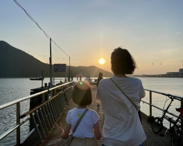 【 馬 灣 涌 的 童 年 聲 音 】🌊今年六月，「清涌覺樂」舉辦了四節組織者培訓，各個小組於近日開始執行早前定下的大大小小計劃，包括落區進行街訪、招募試玩者、設計具體活動內容等等，雖然費時 (2)