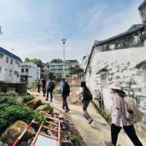 【 水 口 記 】水口村，一個「清涌覺樂」團隊從未踏足的地方。🌄一行人懷著不多的期望，帶著無數的未知，我走進了大嶼山南端的這個角落。未曾料到，一步步探索之中，驚喜卻不斷浮現。✨村內不僅有綠意 (1)