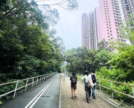 【🌇 想像中的東涌？🌇 】培訓中段，一班參加組織者培訓的學員來到東涌為各自的社區意念進行考察，開始前各人分對東涌的印象：十居其九都是「機場旁邊的新市鎮」。✈️🏙️直到看見富東邨和逸東邨— (1)